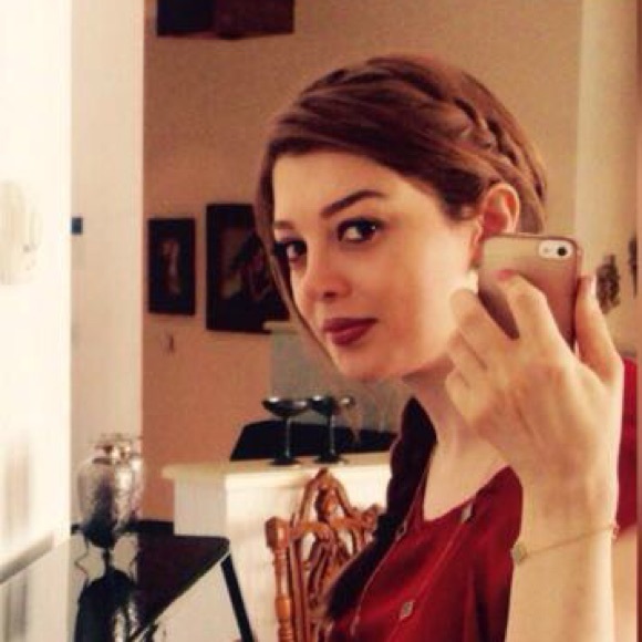 Meet your Posher, Maryam - Picture 1 of 1